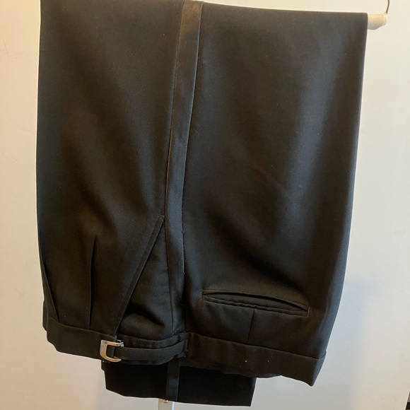 Men’s complete tuxedo including shoes and cuff links, cummerbund, tie & … - Picture 11 of 14